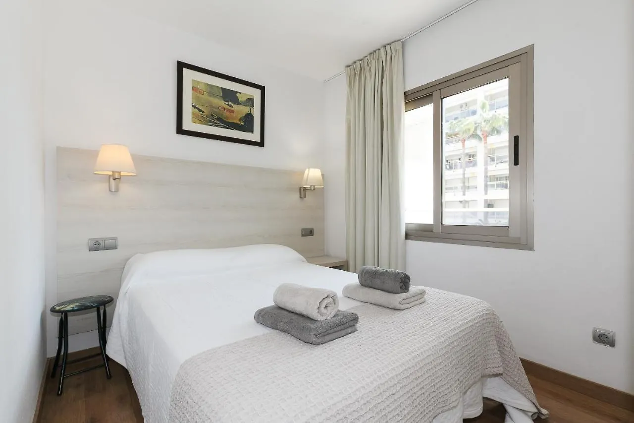 Uhc Michelangelo Apartments Salou
