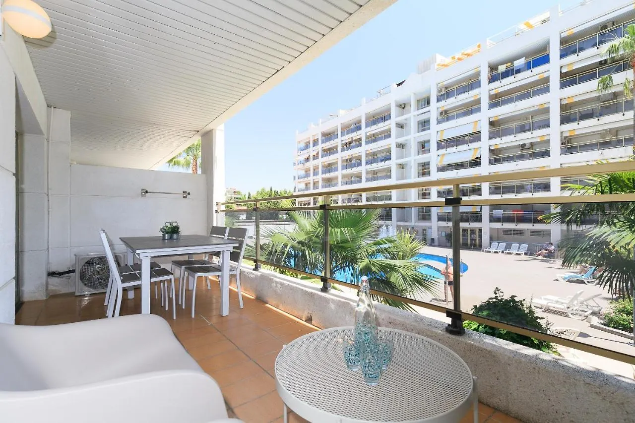 Uhc Michelangelo Apartments Salou