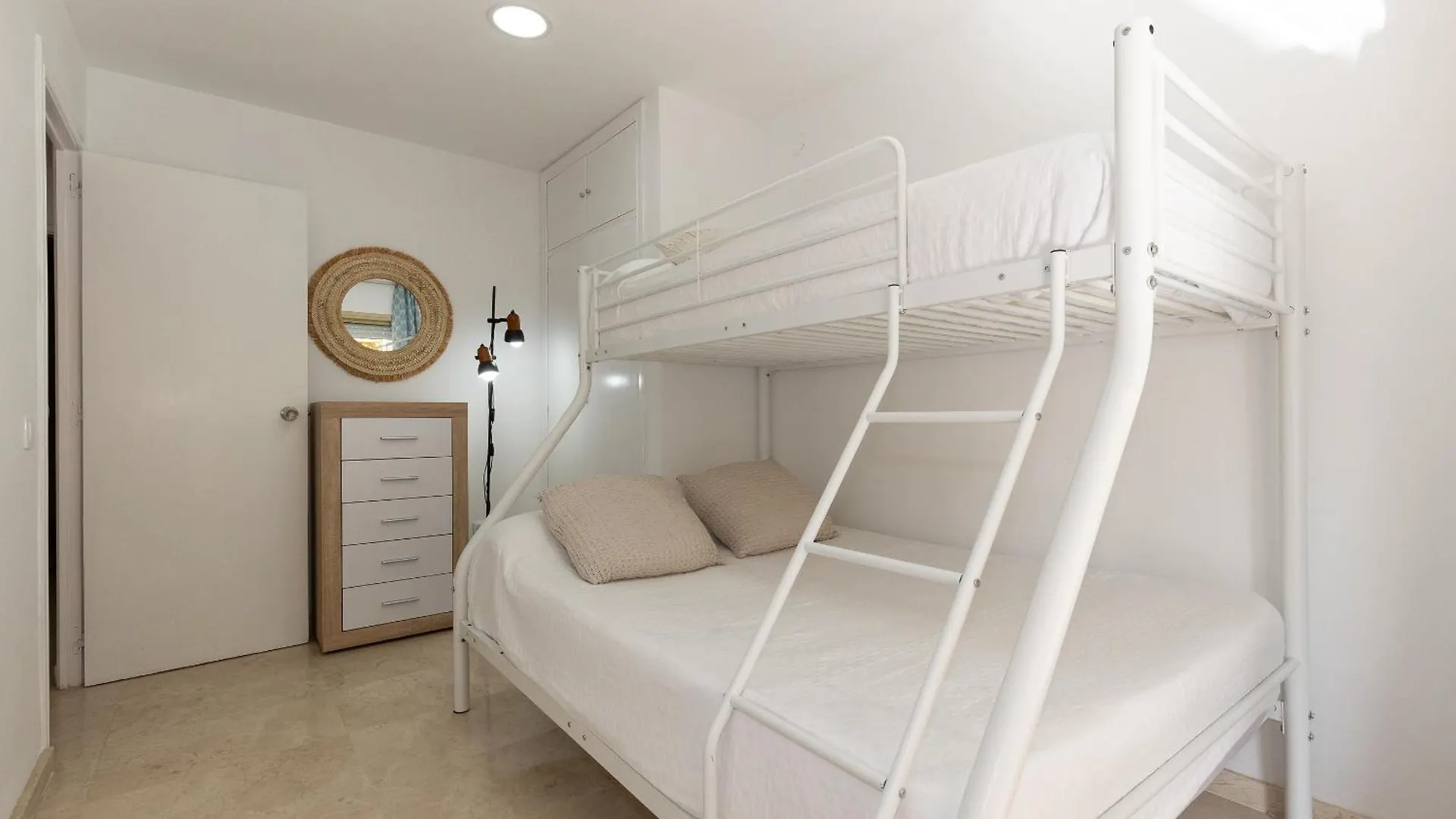 Uhc Michelangelo Apartments Salou