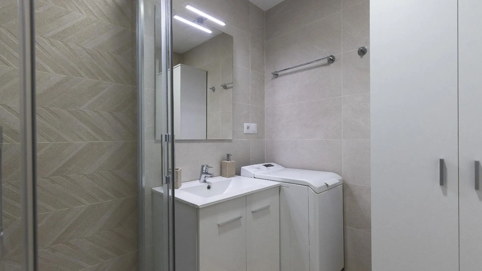 Uhc Michelangelo Apartments Salou