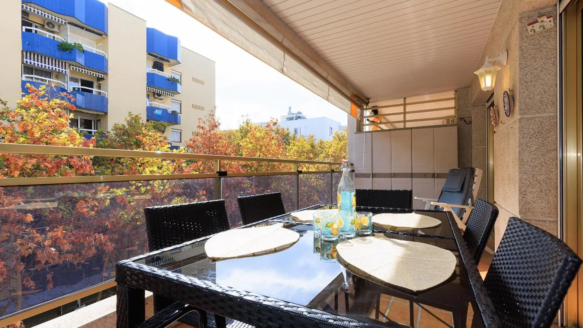 Uhc Michelangelo Apartments Salou